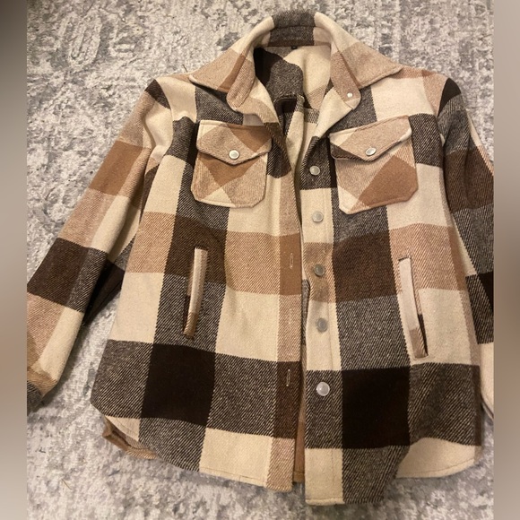 Brown plaid shacket. Size s - Picture 4 of 4